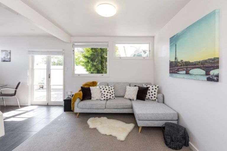 Photo of property in 138d Charles Street, Westshore, Napier, 4110