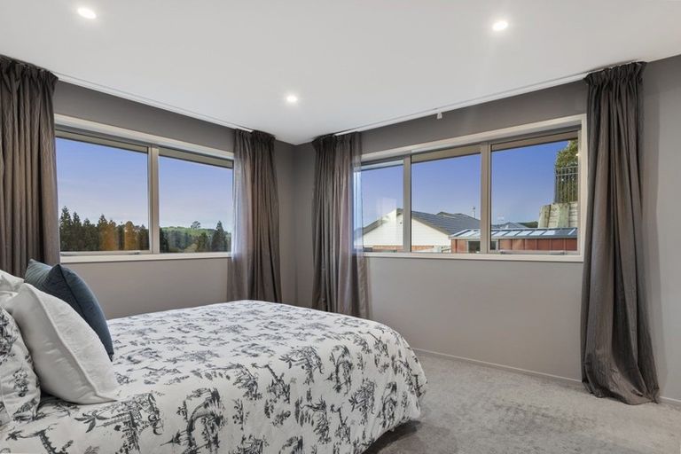 Photo of property in 10 Elena Place, Welcome Bay, Tauranga, 3112