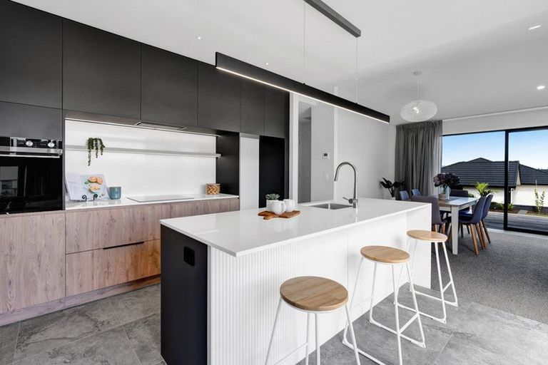 Photo of property in 80 Parklands Avenue, Bell Block, New Plymouth, 4312