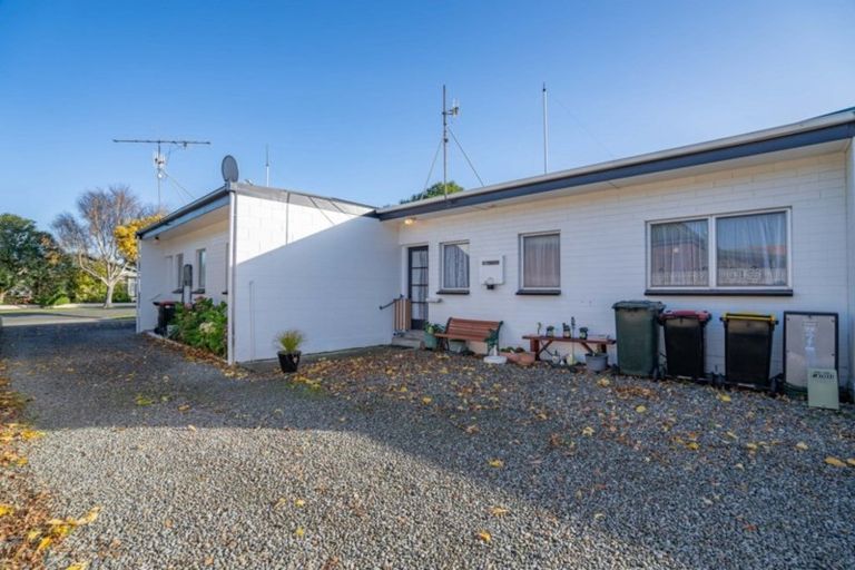 Photo of property in 2/21 Macmaster Street, Richmond, Invercargill, 9810