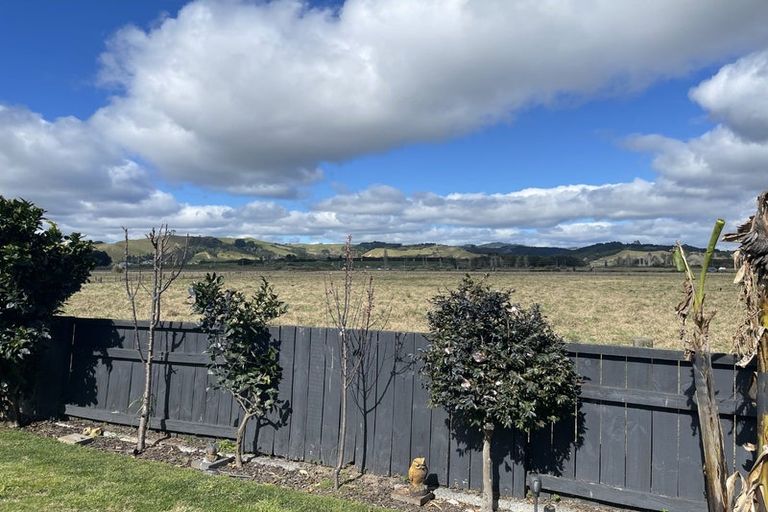 Photo of property in 46 Oreti Crescent, Papamoa Beach, Papamoa, 3118