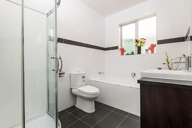 Photo of property in 11 Clady Drive, Flat Bush, Auckland, 2019