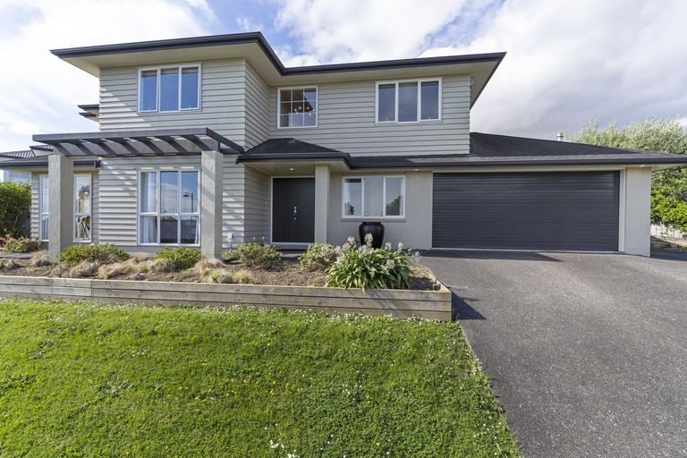 Photo of property in 51 Kittiwake Drive, Schnapper Rock, Auckland, 0632