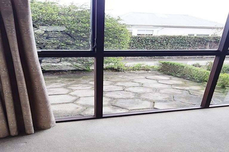 Photo of property in 1/118 Office Road, Merivale, Christchurch, 8014