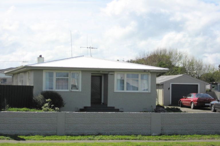 Photo of property in 30 Cornfoot Street, Castlecliff, Whanganui, 4501