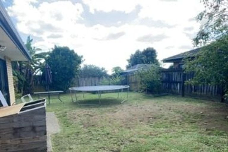 Photo of property in 18 Donegal Park Drive, Flat Bush, Auckland, 2019