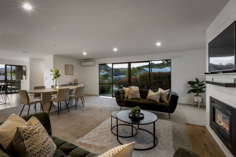 Photo of property in 6 Oxfordshire Avenue, Lower Shotover, Queenstown, 9304