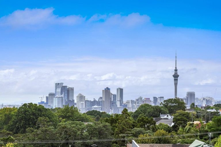 Photo of property in 12/241 Hinemoa Street, Birkenhead, Auckland, 0626