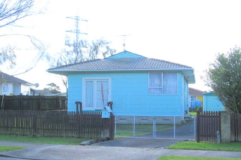 Photo of property in 12 Maytime Street, Clover Park, Auckland, 2023
