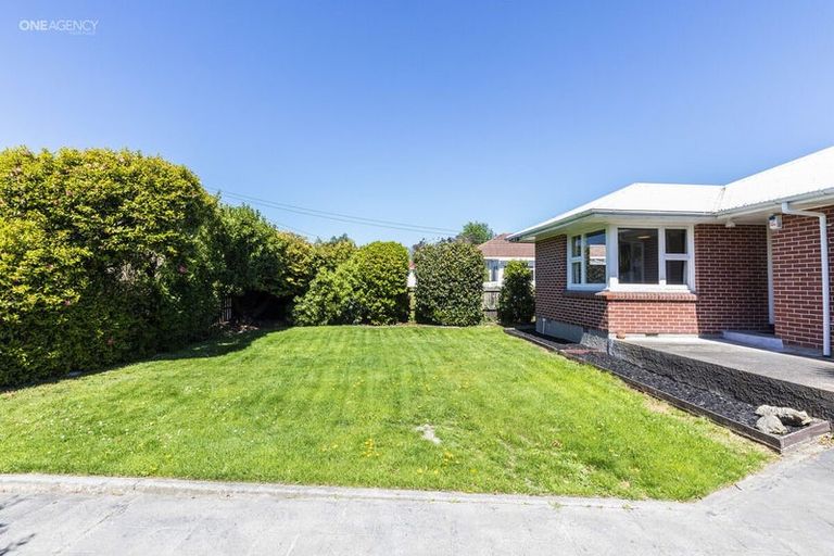Photo of property in 25 Fenhall Street, Russley, Christchurch, 8042