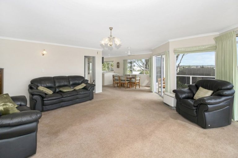 Photo of property in 16d Burns Street, Westown, New Plymouth, 4310