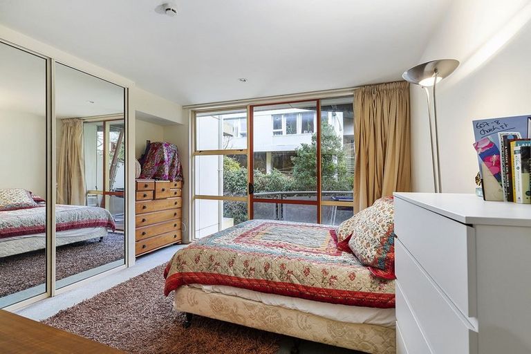 Photo of property in Sirocco Apartments, 607/8 Church Street, Wellington Central, Wellington, 6011