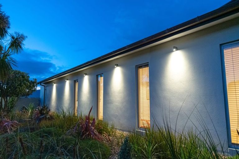 Photo of property in 299 Manly Street, Paraparaumu Beach, Paraparaumu, 5032