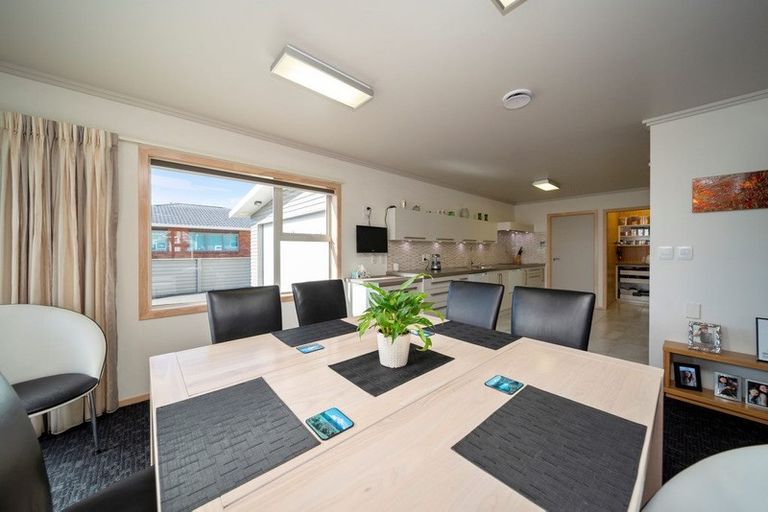 Photo of property in 10 Oriental Street, Welbourn, New Plymouth, 4312