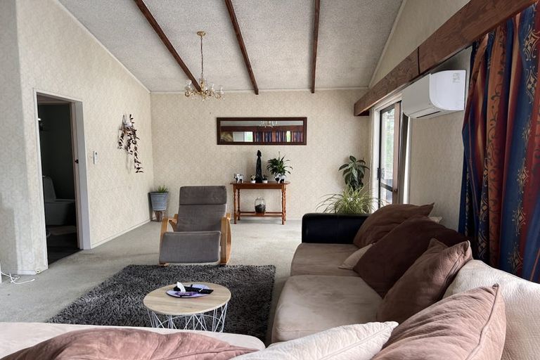 Photo of property in 14 Glen Alton Avenue, Paparangi, Wellington, 6037