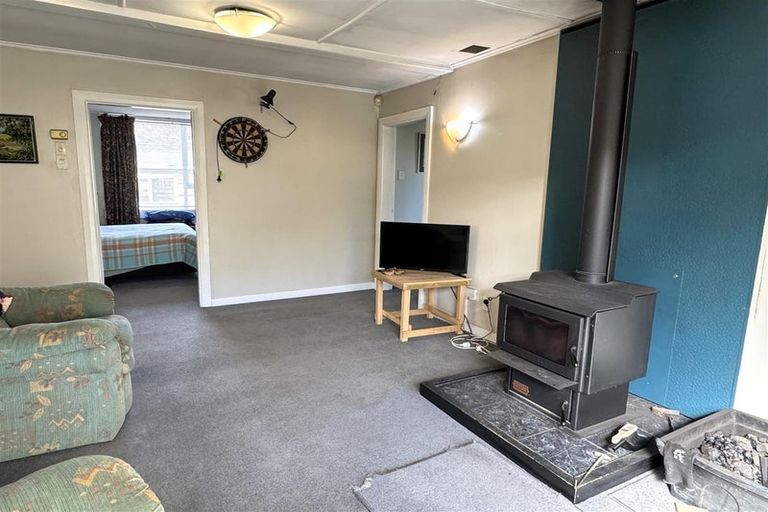 Photo of property in 6 Ward Street, Runanga, 7803