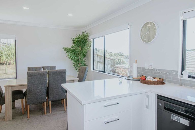 Photo of property in 19 Mamaku Rise, Welcome Bay, Tauranga, 3112
