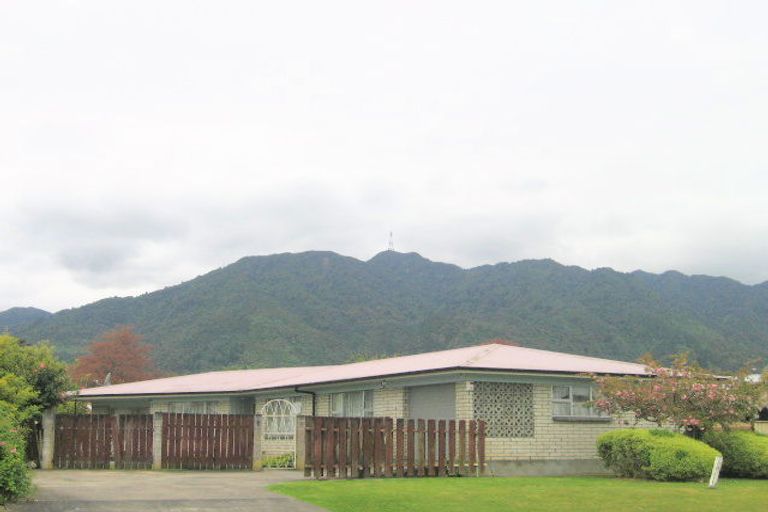 Photo of property in 44 Clarke Avenue, Te Aroha, 3320