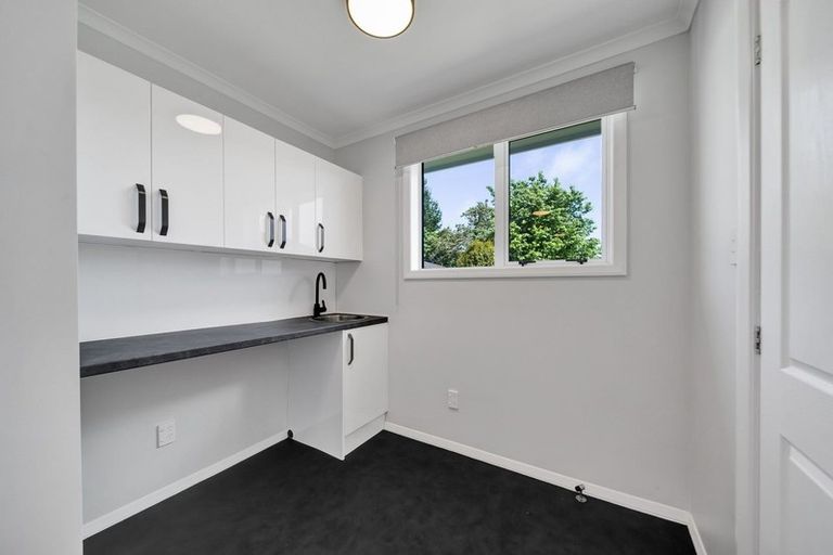 Photo of property in 275 South Road, Hawera, 4610