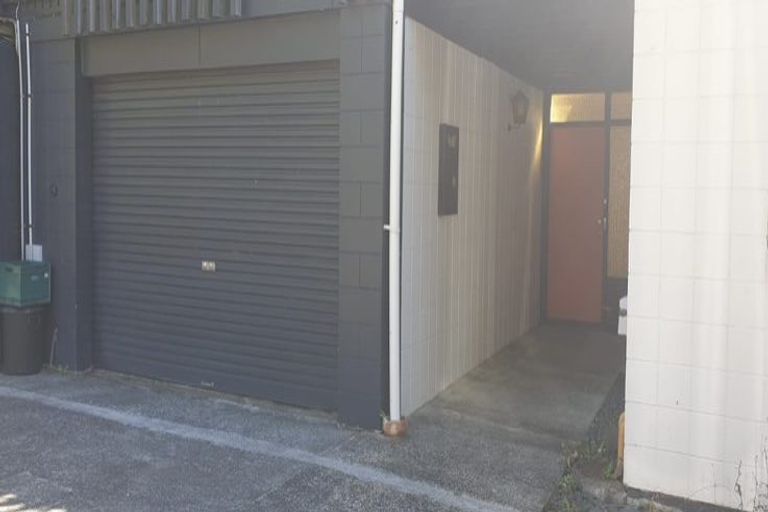 Photo of property in 32 James Street, Bayview, Auckland, 0629