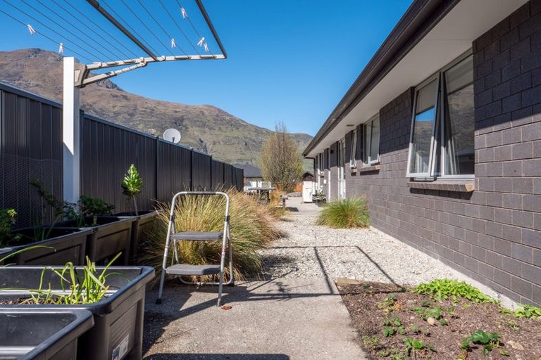 Photo of property in 25 Banbury Terrace, Lower Shotover, Queenstown, 9304
