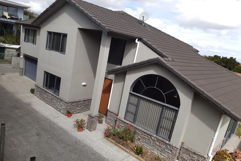 Photo of property in 133a Redoubt Road, Goodwood Heights, Auckland, 2105