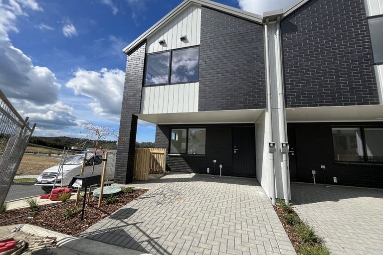 Photo of property in 1/23 Makomako Drive, Orewa, 0931