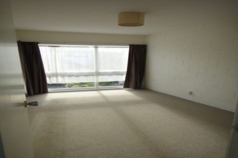 Photo of property in 2/99 Aikmans Road, Merivale, Christchurch, 8014