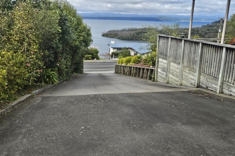 Photo of property in 52 Wakeman Road, Acacia Bay, Taupo, 3330