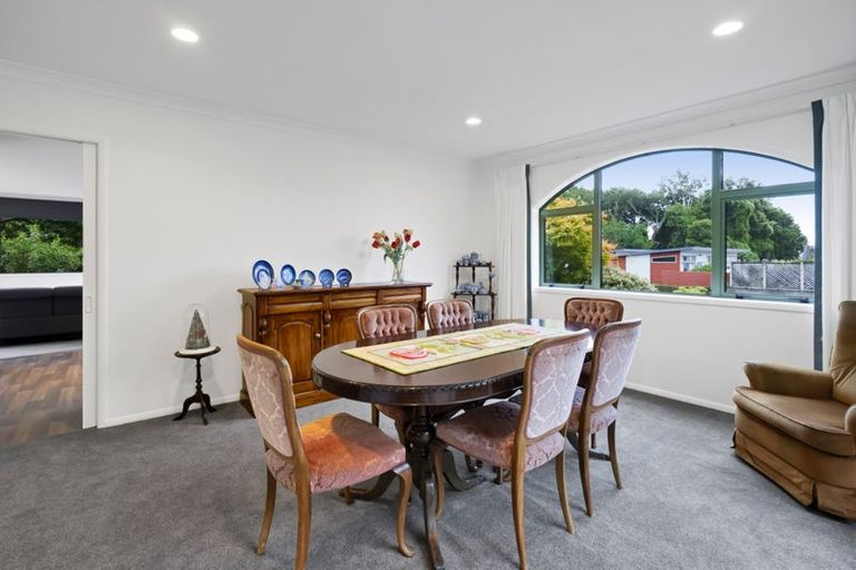 Photo of property in 9 Adam Lile Drive, Highlands Park, New Plymouth, 4312