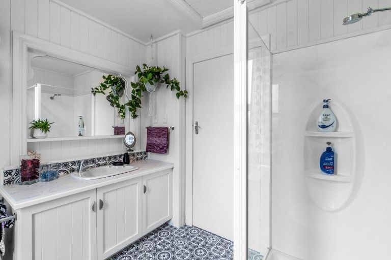 Photo of property in 155 Tussock Creek Grove Bush Road, Grove Bush, Invercargill, 9872