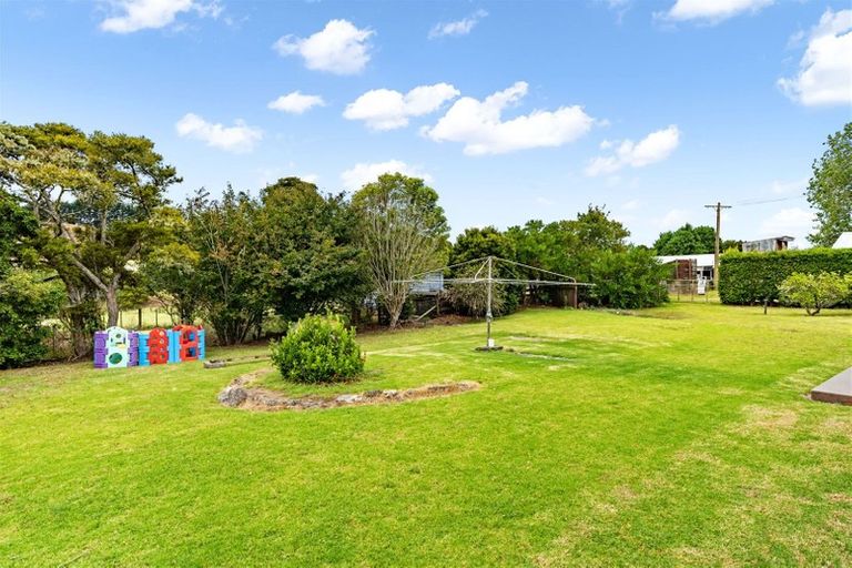 Photo of property in 77 Pataua Road North, Whareora, Whangarei, 0175