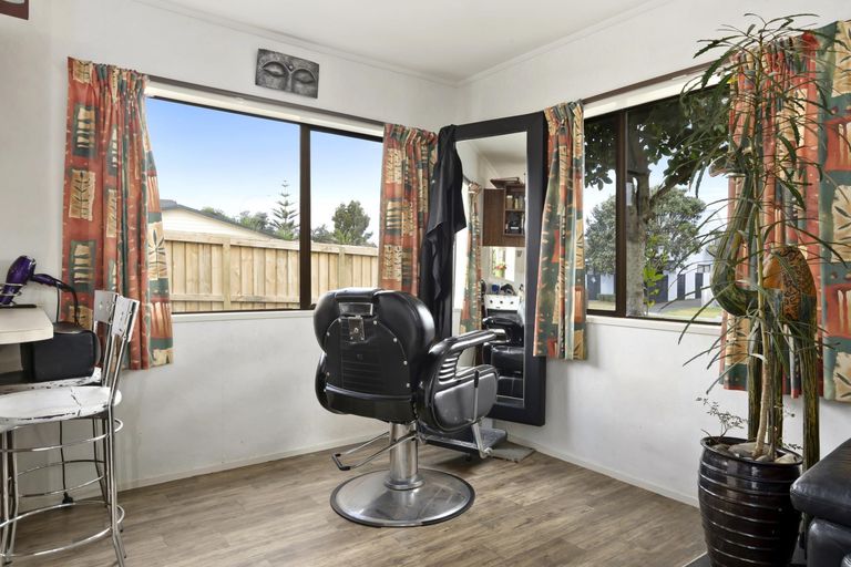 Photo of property in 121a Dickson Road, Papamoa Beach, Papamoa, 3118