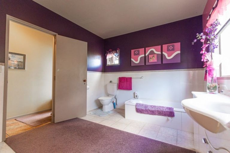 Photo of property in 6 Holmwood Park Drive, Morrinsville, 3300