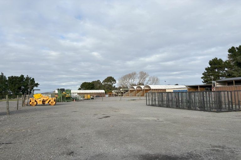 Photo of property in 588 Pound Road, Yaldhurst, Christchurch, 7676