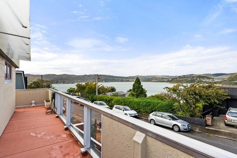 Photo of property in 81 Seaview Road, Paremata, Porirua, 5024