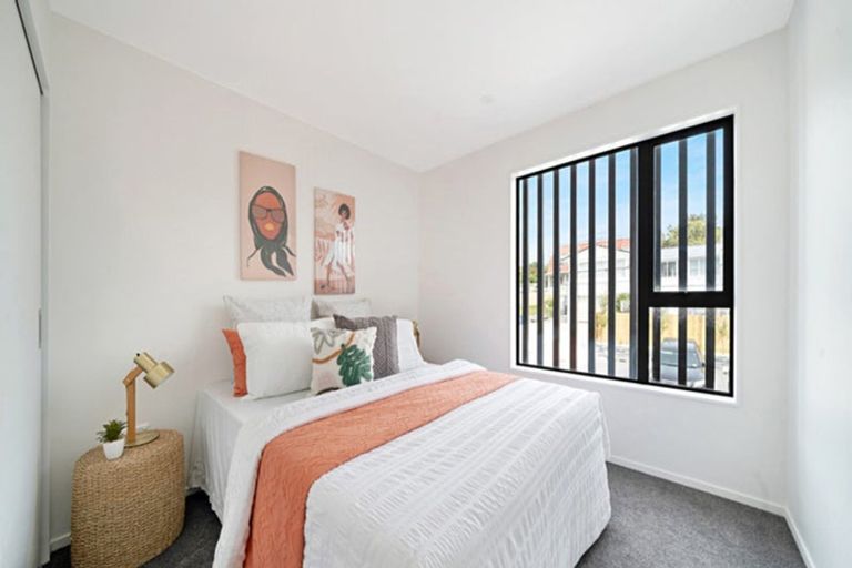 Photo of property in 3/32 Brandon Road, Glen Eden, Auckland, 0602