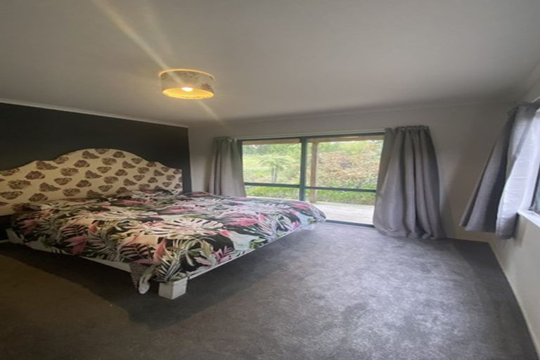 Photo of property in 172 Paraite Road, Paraite, New Plymouth, 4373