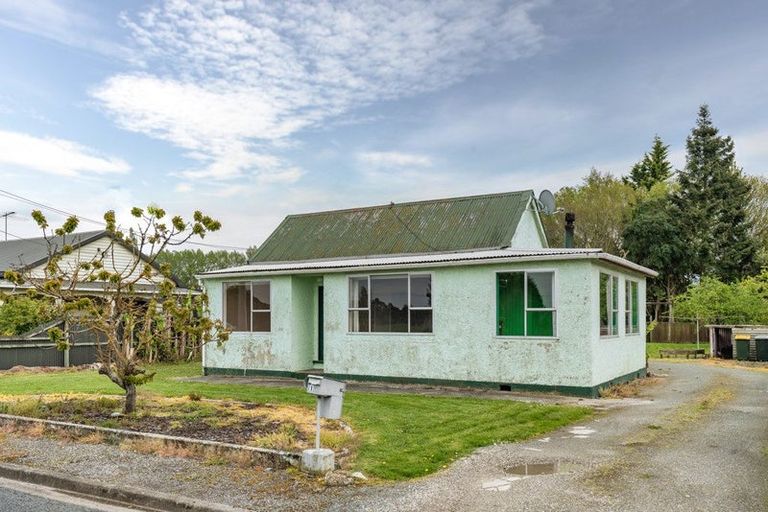 Photo of property in 10 Burns Street, Milton, 9220