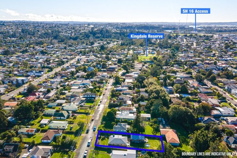 Photo of property in 9 Longburn Road, Henderson, Auckland, 0610
