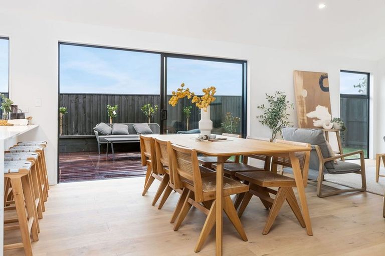 Photo of property in 16 Burkett Street, Marshland, Christchurch, 8051