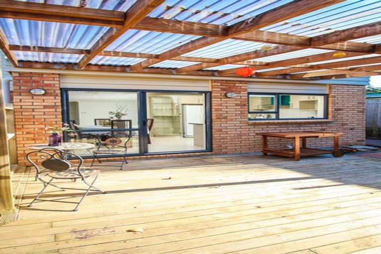 Photo of property in 141 Rosebank Road, Avondale, Auckland, 1026