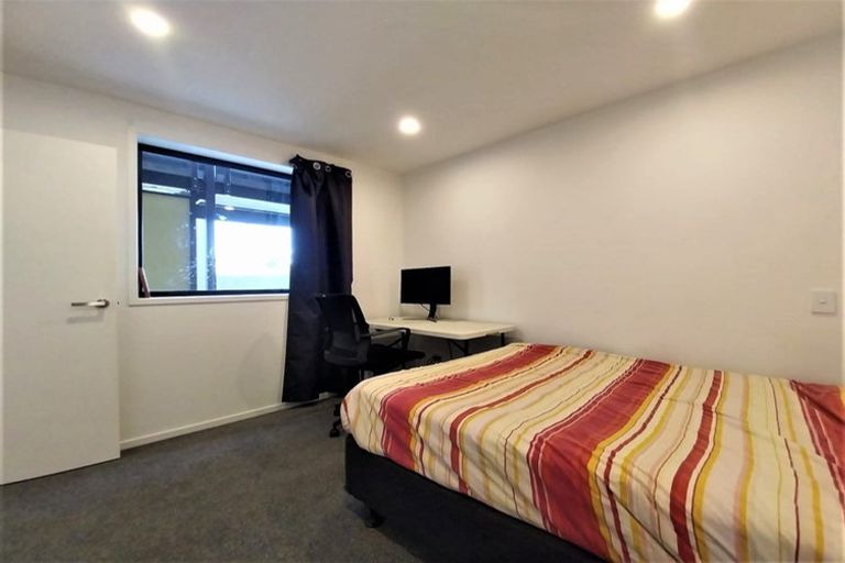 Photo of property in 2/45 Cessna Crescent, Mangere, Auckland, 2022