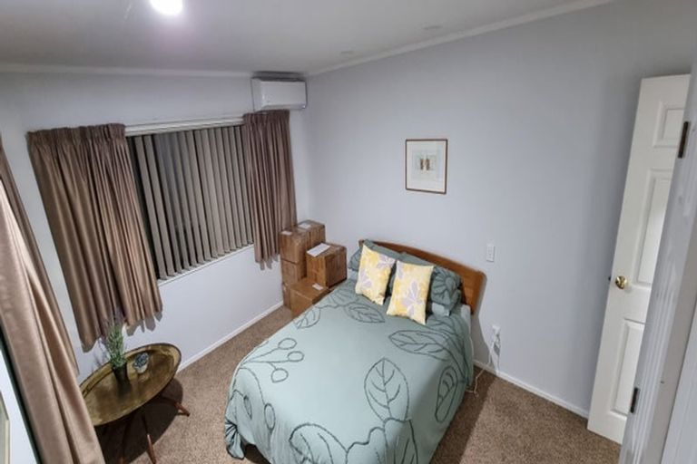 Photo of property in 11 Kotuku Drive, Paraparaumu Beach, Paraparaumu, 5032