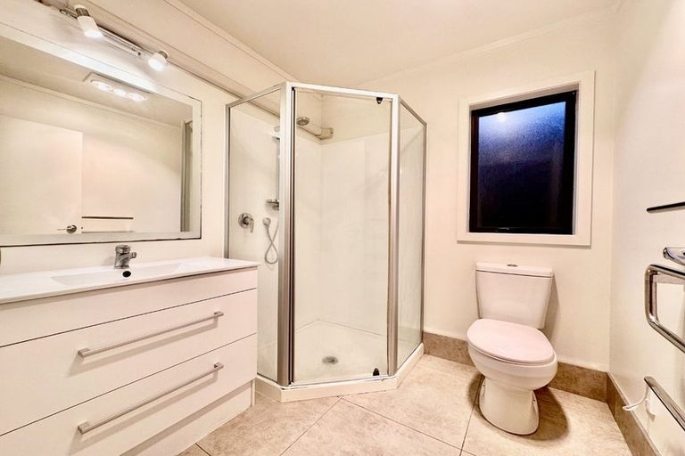 Photo of property in 21 Kelvin Road, Papakura, 2110