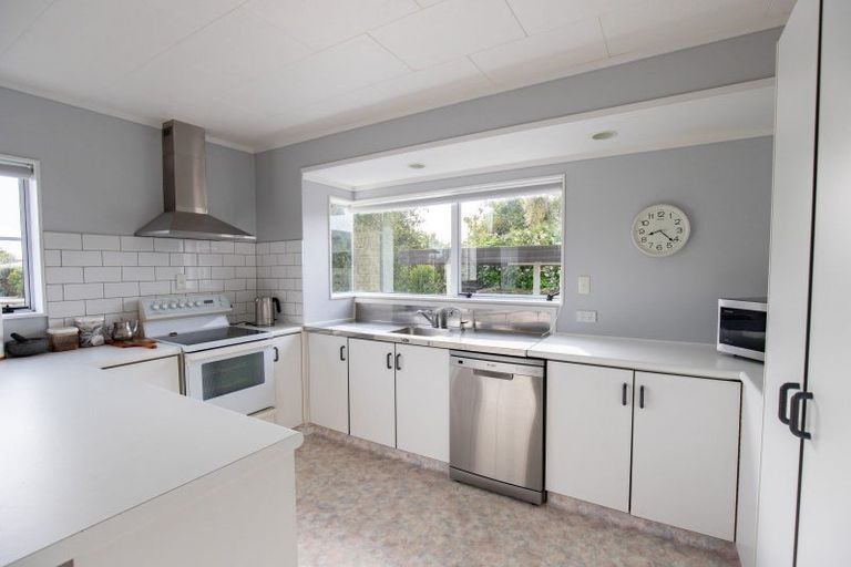 Photo of property in 37 Darlington Street, Ngatea, 3503