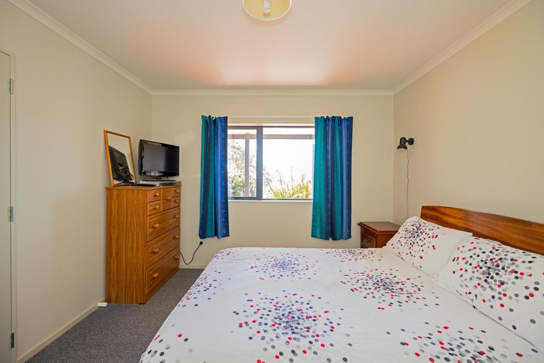 Photo of property in 48 Kaika Road, Moeraki, Palmerston, 9482