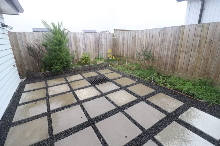 Photo of property in 18 Castlepoint Avenue, Takanini, 2110