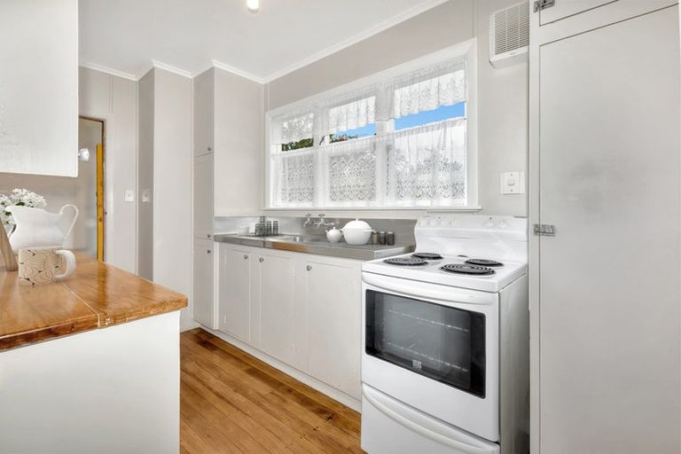 Photo of property in 42-44 Cheshire Street, Cannons Creek, Porirua, 5024