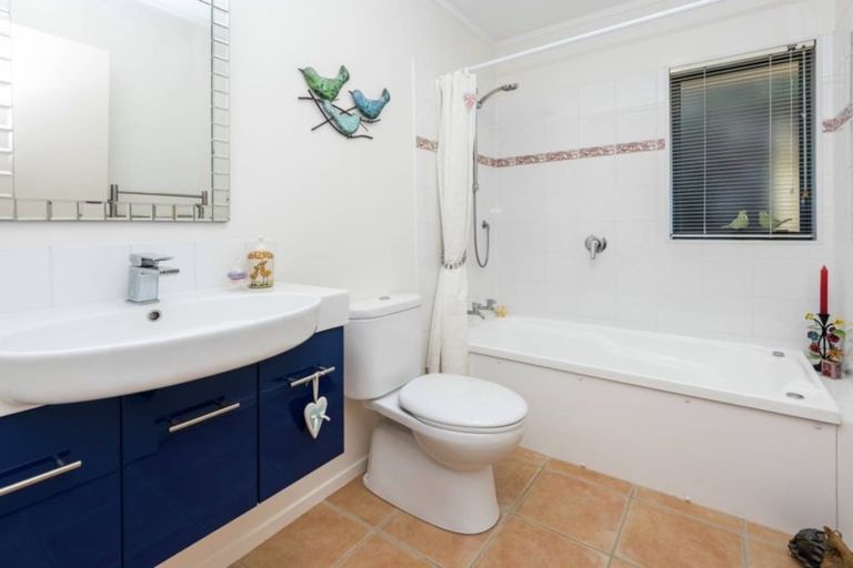 Photo of property in 19 Nelson Street, Howick, Auckland, 2014